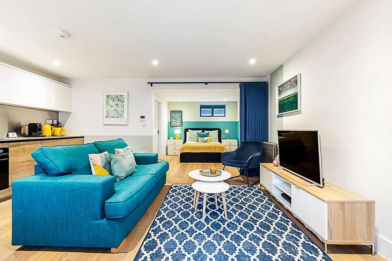 Cosy And Stylish Studio In The Heart Of Greenwich London