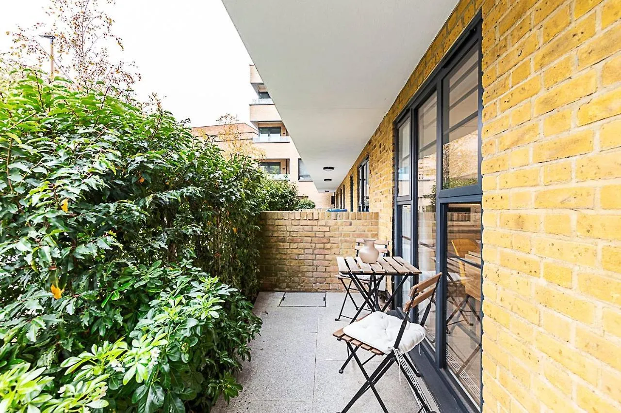 Cosy And Stylish Studio In The Heart Of Greenwich London